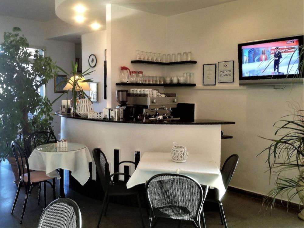 Hotel La Conchiglia La Maddalena  Eksteriør bilde