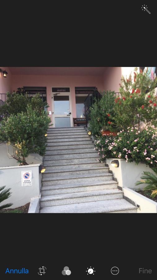 Hotel La Conchiglia La Maddalena  Eksteriør bilde